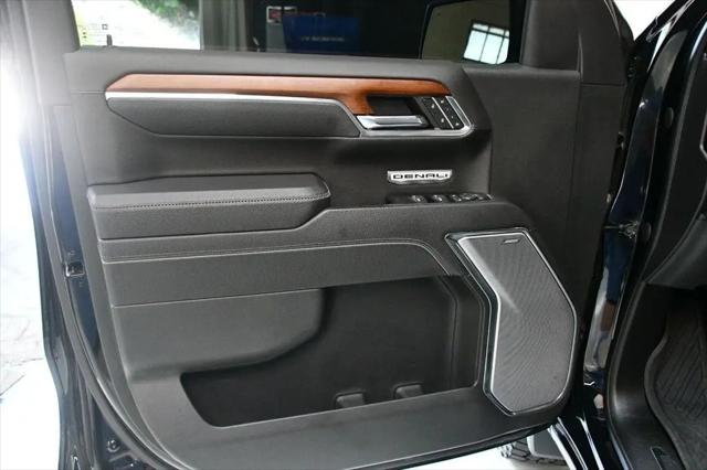2023 GMC Sierra 1500 4WD Crew Cab Short Box Denali