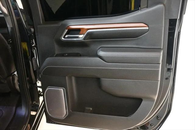 2023 GMC Sierra 1500 4WD Crew Cab Short Box Denali