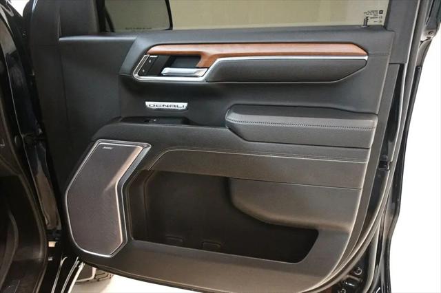 2023 GMC Sierra 1500 4WD Crew Cab Short Box Denali