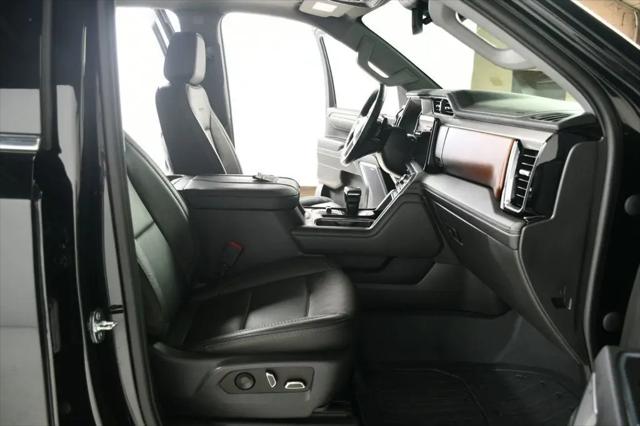 2023 GMC Sierra 1500 4WD Crew Cab Short Box Denali