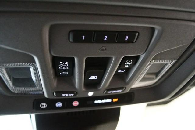 2023 GMC Sierra 1500 4WD Crew Cab Short Box Denali
