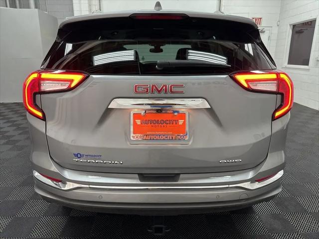 2024 GMC Terrain AWD Denali