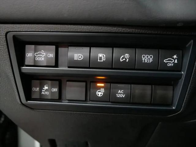 2025 Toyota Tundra Platinum Hybrid CrewMax 5.5' Bed
