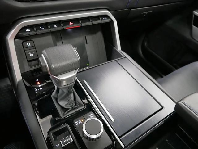 2025 Toyota Tundra Platinum Hybrid CrewMax 5.5' Bed
