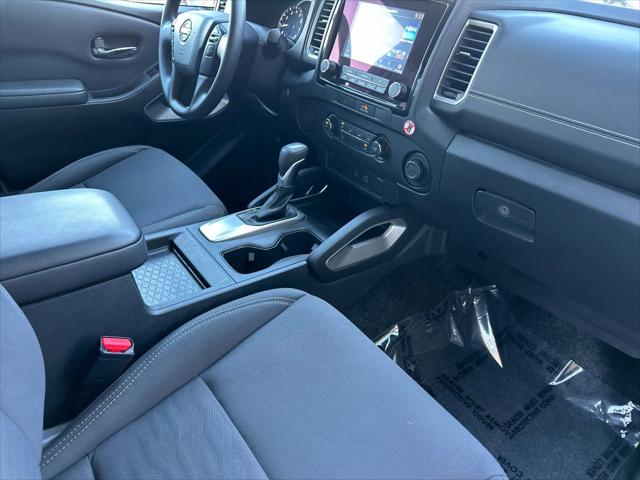 2022 Nissan Frontier Crew Cab SV 4x2