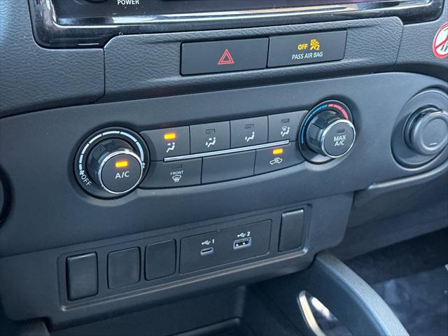 2022 Nissan Frontier Crew Cab SV 4x2