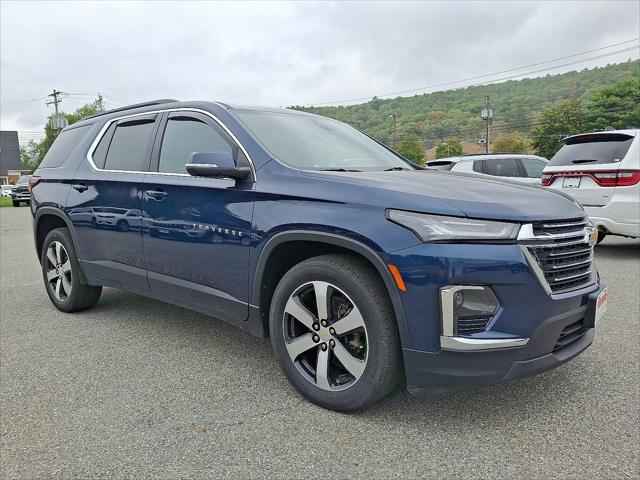 2023 Chevrolet Traverse AWD LT Leather