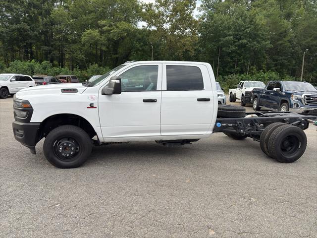 2025 RAM 3500 Chassis Tradesman/Big Horn