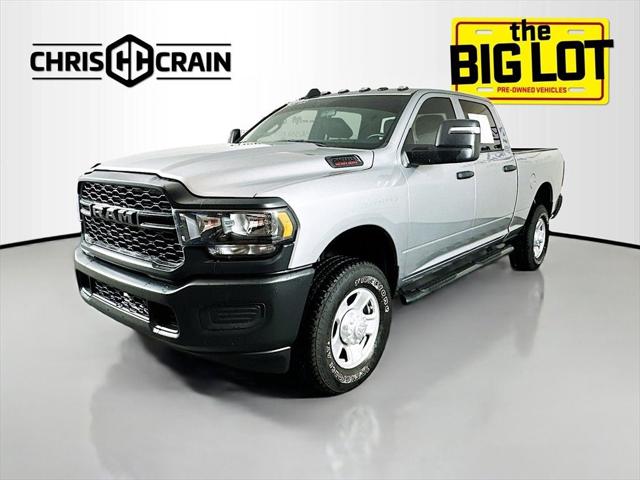 2024 RAM 2500 Tradesman Crew Cab 4x4 64 Box