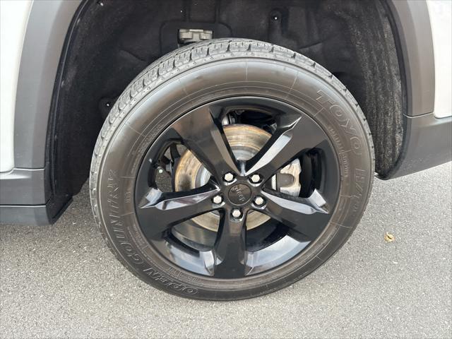 2022 Jeep Grand Cherokee L Altitude 4x4