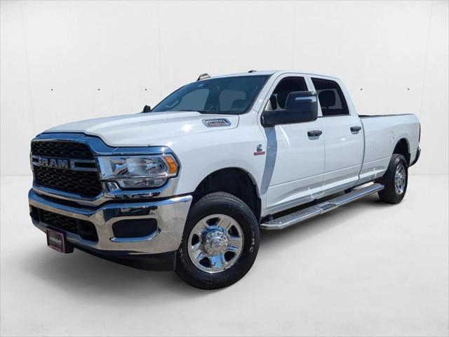 2024 RAM 2500 Tradesman Crew Cab 4x4 8 Box