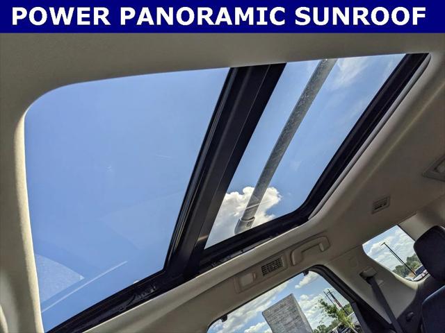 2022 Nissan Pathfinder SL 2WD