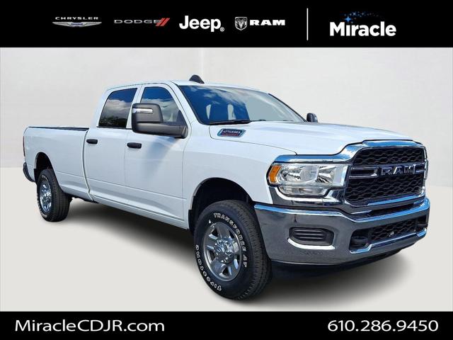 2023 RAM 2500 Tradesman Crew Cab 4x4 8 Box