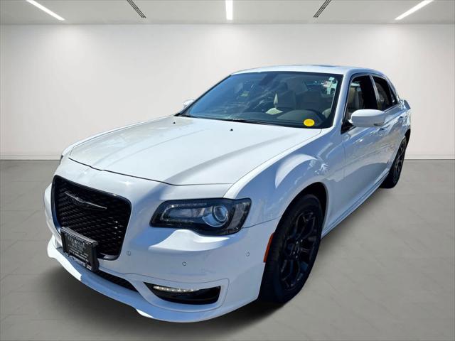 2022 Chrysler 300 Touring L AWD