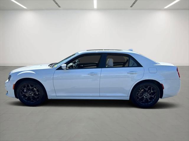 2022 Chrysler 300 Touring L AWD