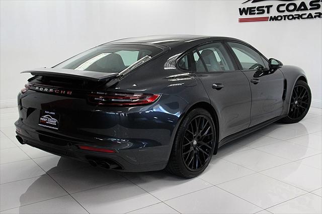 2018 Porsche Panamera 4