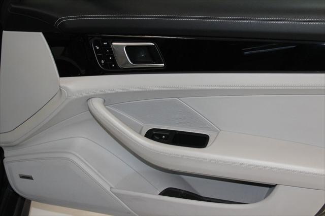 2018 Porsche Panamera 4