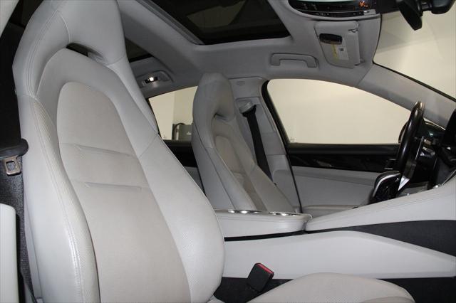 2018 Porsche Panamera 4