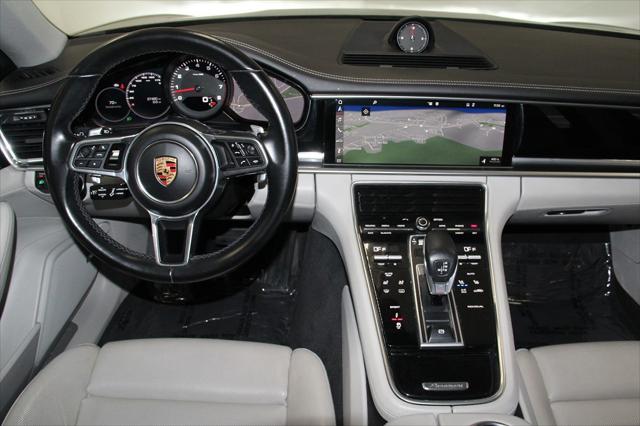 2018 Porsche Panamera 4