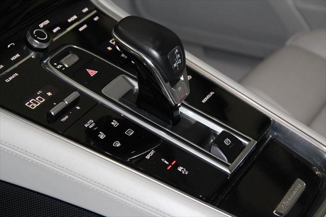 2018 Porsche Panamera 4