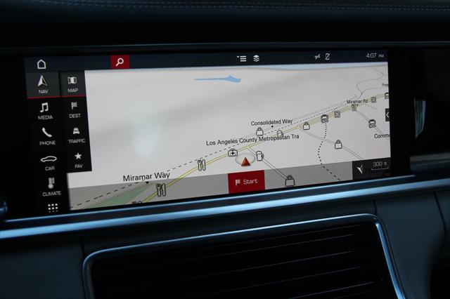 2018 Porsche Panamera 4