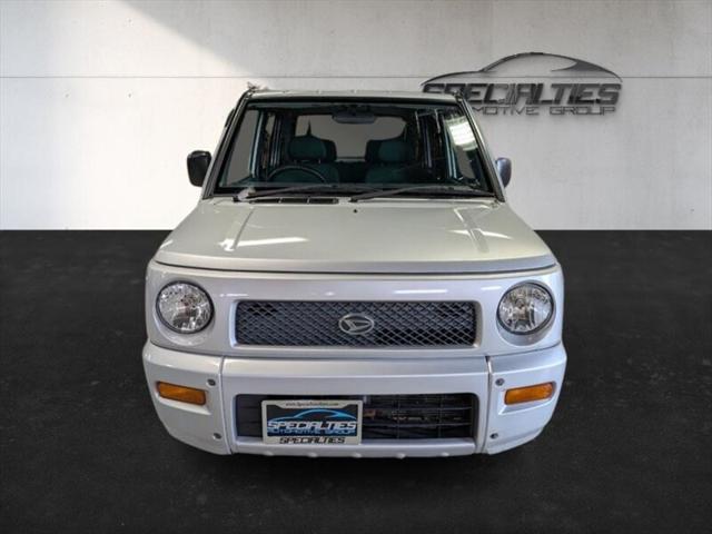 2000 Daihatsu Naked 2000