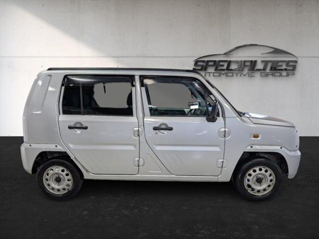 2000 Daihatsu Naked 2000