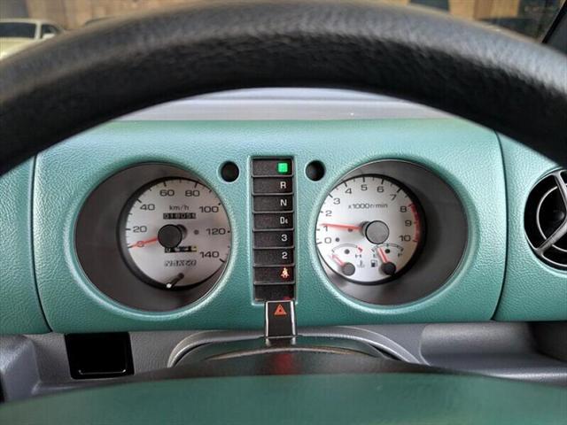 2000 Daihatsu Naked 2000
