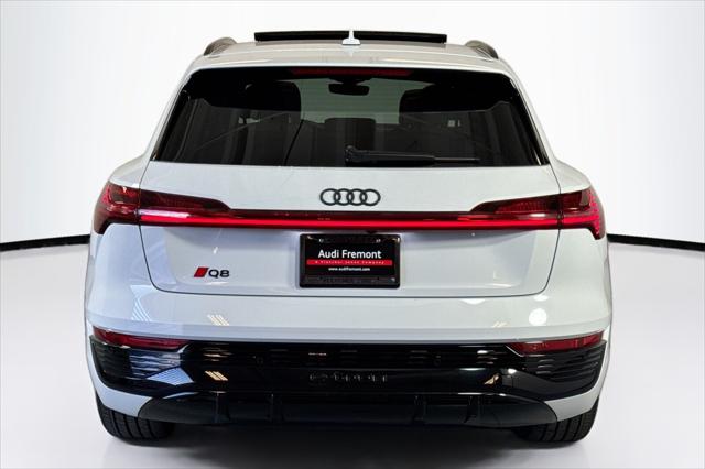 2024 Audi e-tron Prestige quattro