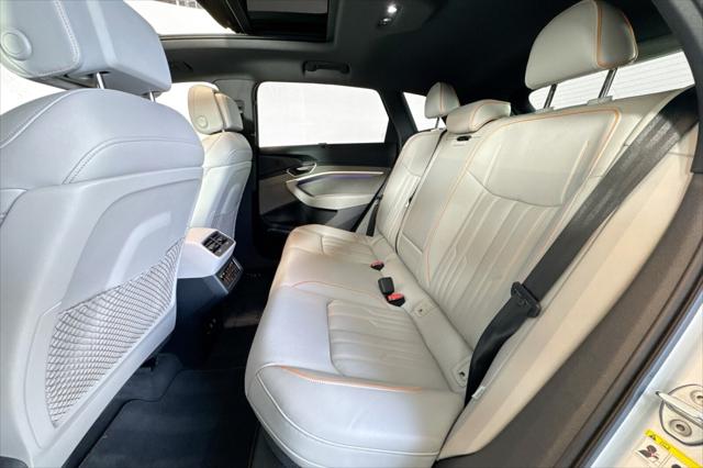 2024 Audi e-tron Prestige quattro