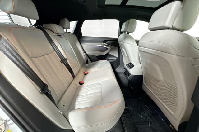 2024 Audi e-tron Prestige quattro