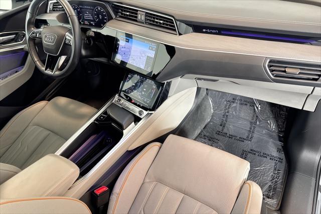 2024 Audi e-tron Prestige quattro