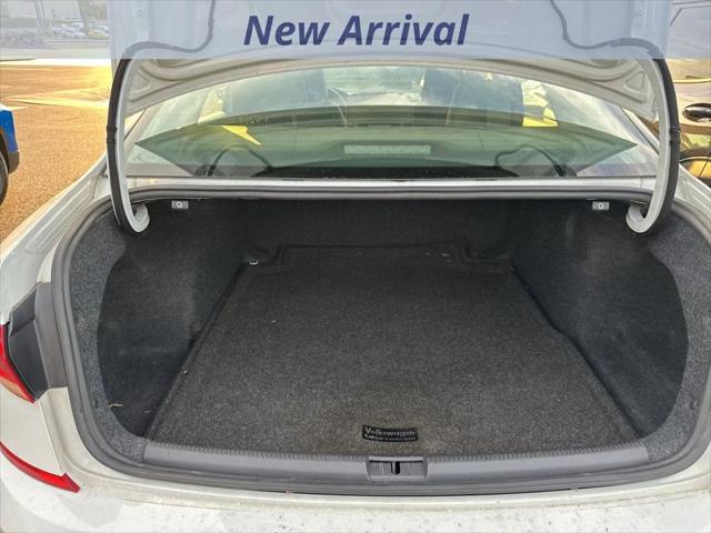 2020 Volkswagen Passat 2.0T R-Line