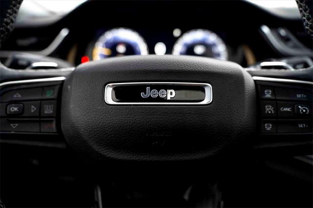 2025 Jeep Grand Cherokee L Laredo X 4x4