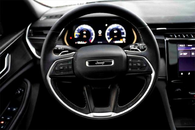 2025 Jeep Grand Cherokee L Laredo X 4x4
