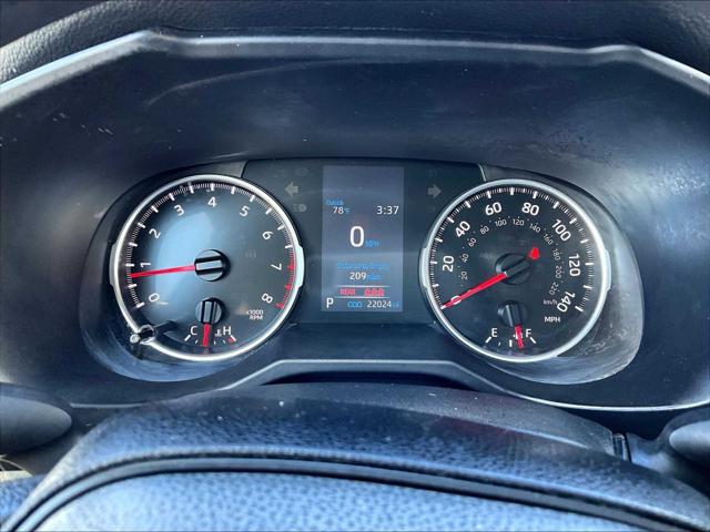 2022 Toyota RAV4 LE