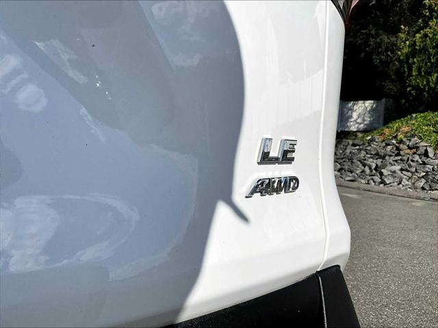 2022 Toyota RAV4 LE