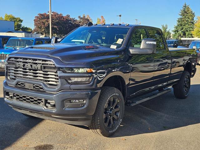 2026 RAM Ram 2500 RAM 2500 BLACK EXPRESS CREW CAB 4X4 8 BOX