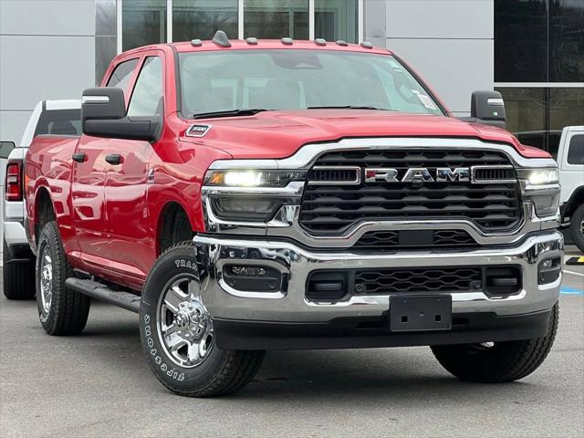 2026 RAM Ram 3500 RAM 3500 TRADESMAN CREW CAB 4X4 64 BOX