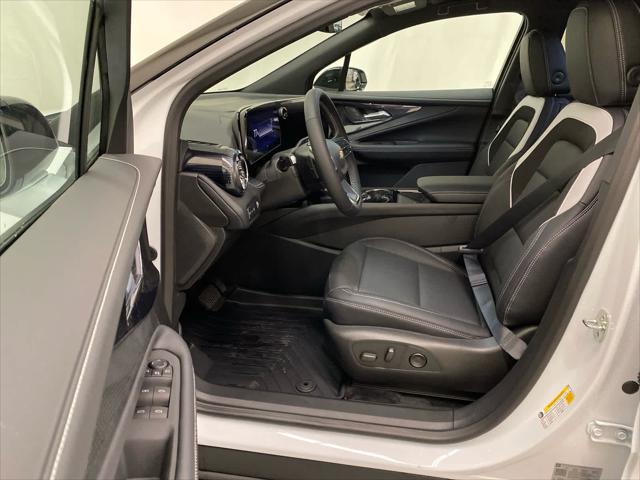 2025 Chevrolet V Blazer eAWD LT