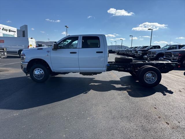 2026 RAM Ram 3500 Chassis Cab RAM 3500 TRADESMAN CREW CAB CHASSIS 4X4 60 CA 2026 RAM Ram 3500 Chassis Cab RAM 3500 TRADESMAN CREW CAB CHASSIS 4X4 60 CA
