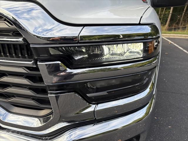 2026 Ram 3500 Tradesman Crew Cab 4x4 8' Box