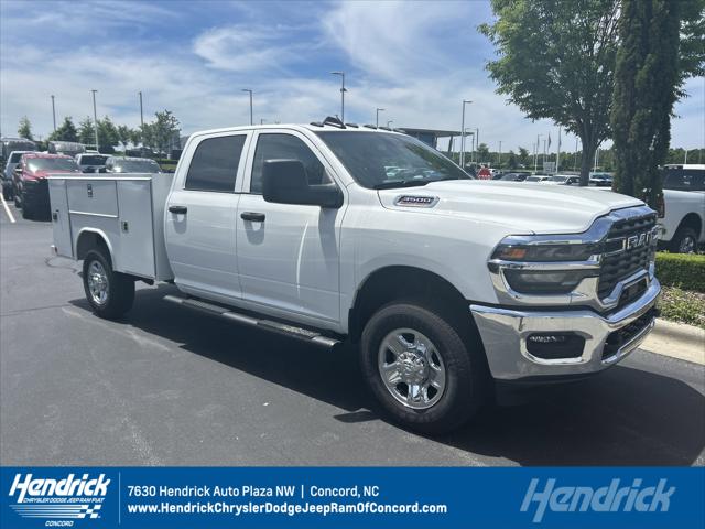 2026 RAM Ram 3500 RAM 3500 TRADESMAN CREW CAB 4X4 8 BOX