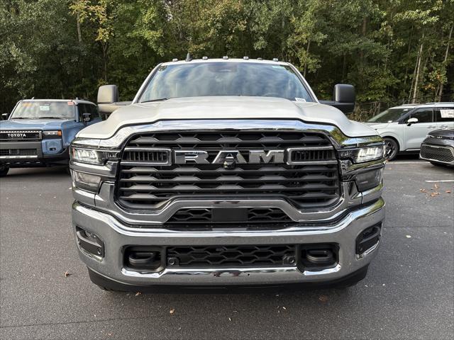 2026 RAM Ram 3500 RAM 3500 TRADESMAN CREW CAB 4X4 8 BOX
