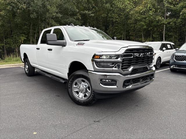 2026 RAM Ram 3500 RAM 3500 TRADESMAN CREW CAB 4X4 8 BOX
