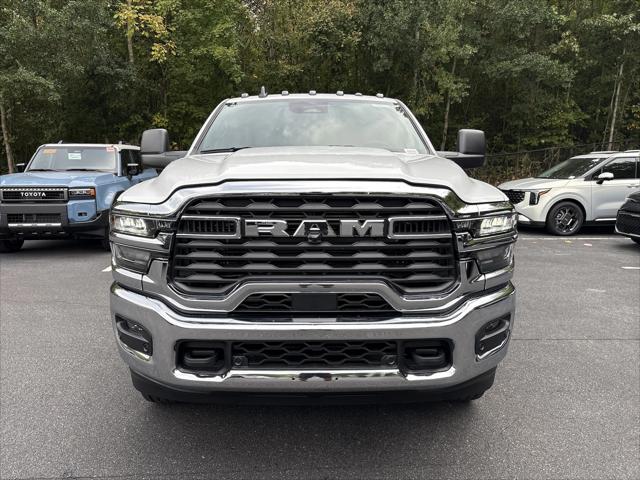 2026 RAM Ram 3500 RAM 3500 TRADESMAN CREW CAB 4X4 8 BOX