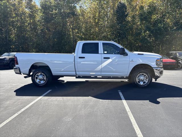 2026 Ram 2500 Tradesman Crew Cab 4x4 8 Box