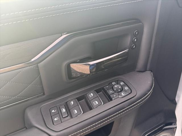 2026 Ram 3500 Limited Crew Cab 4x4 8' Box