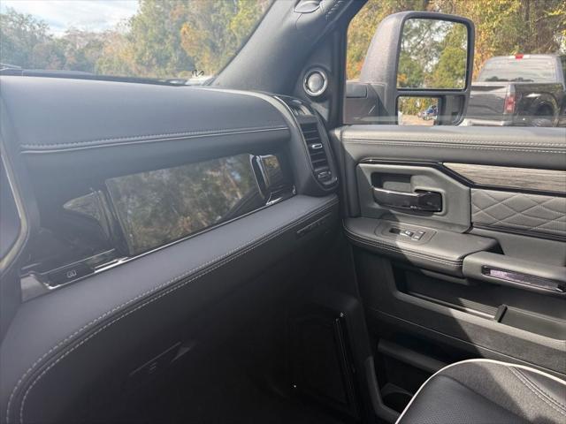 2026 Ram 3500 Limited Crew Cab 4x4 8' Box