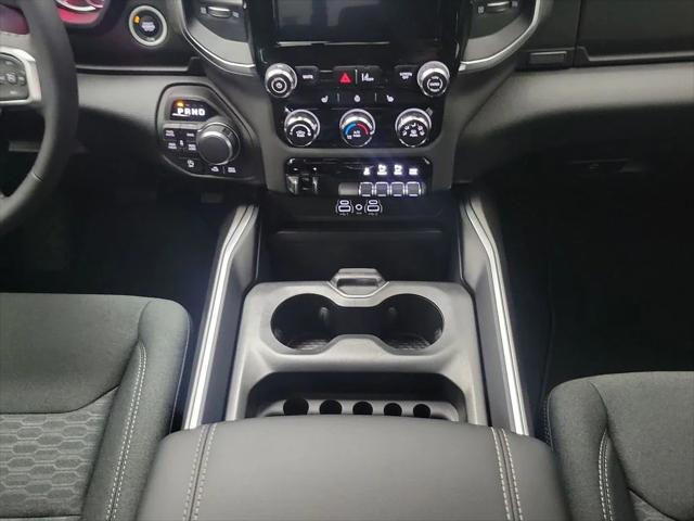 2026 Ram 1500 Big Horn Crew Cab 4x4 5'7" Box
